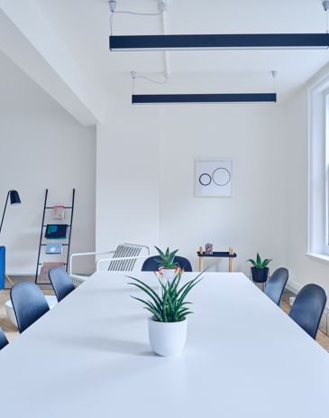 Wij begeleiden u bij het opzetten van uw Twitter account en ondersteunen u bij uw social media strategie